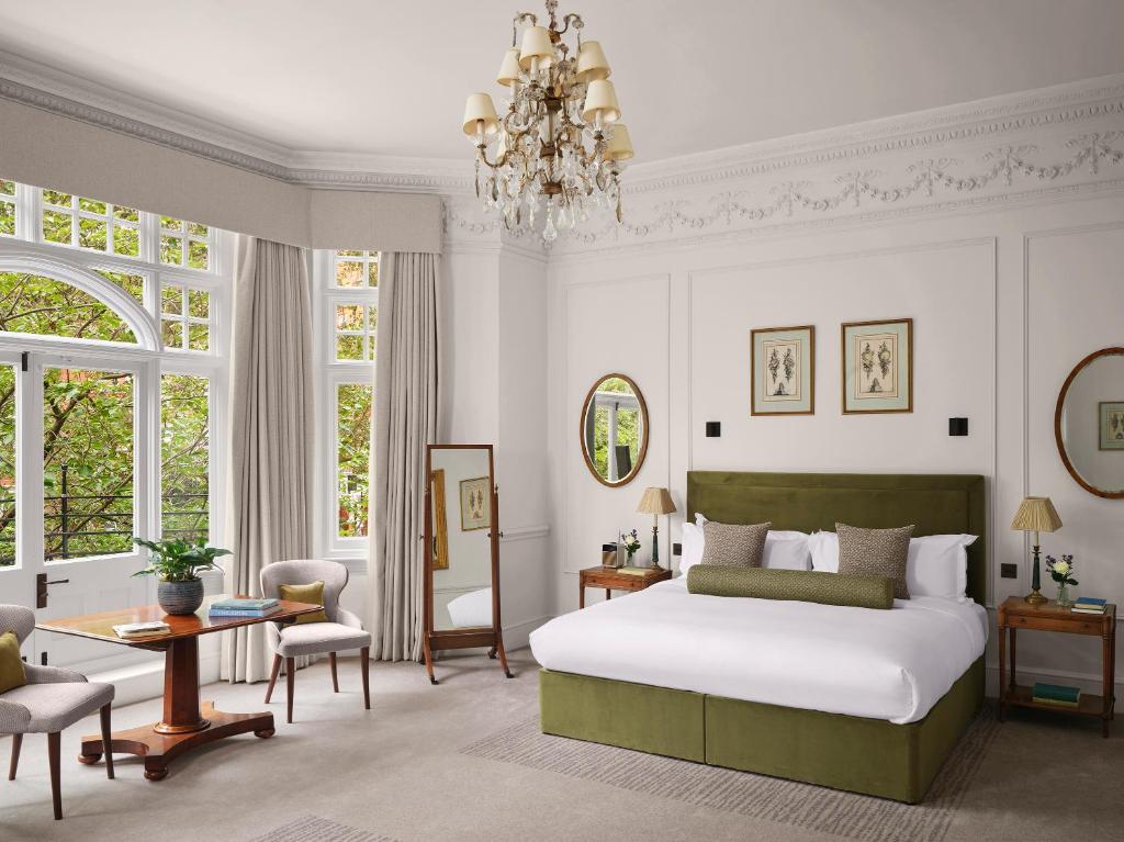Chelsea Garden Suite - Image 8