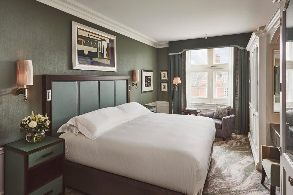 Coburg Suite - Image 2