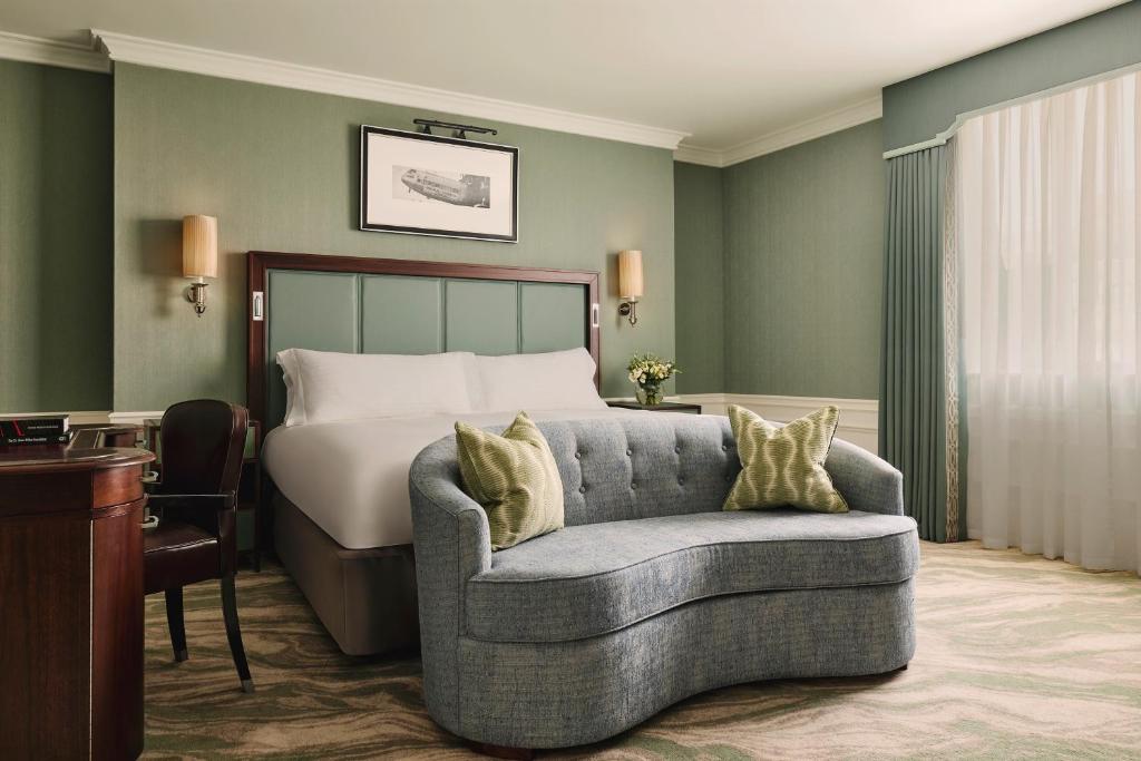 Deluxe Room - Image 1