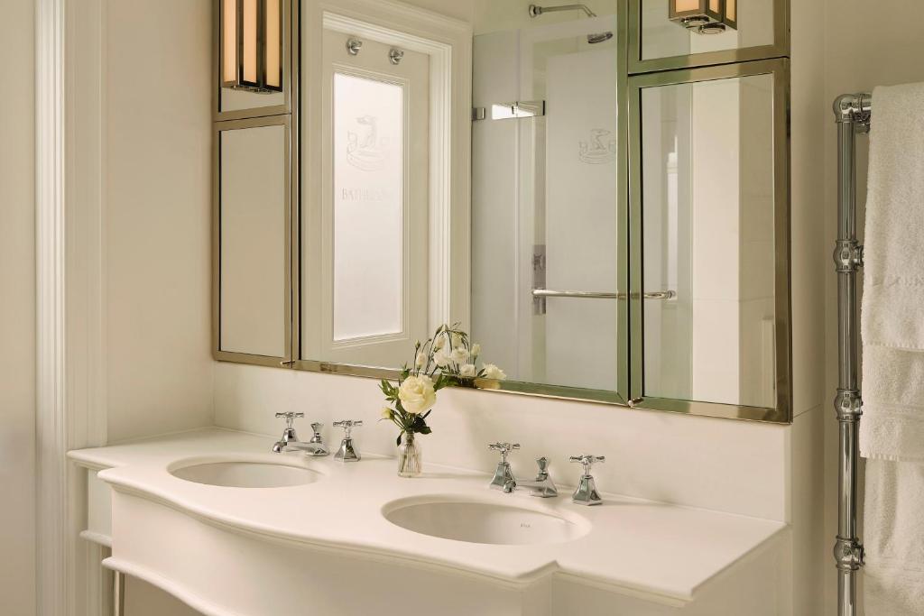 Superior Room - Image 3