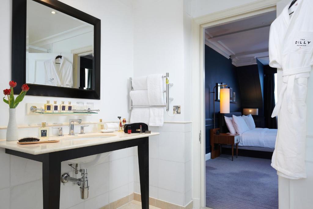 Executive King Room - Image 2