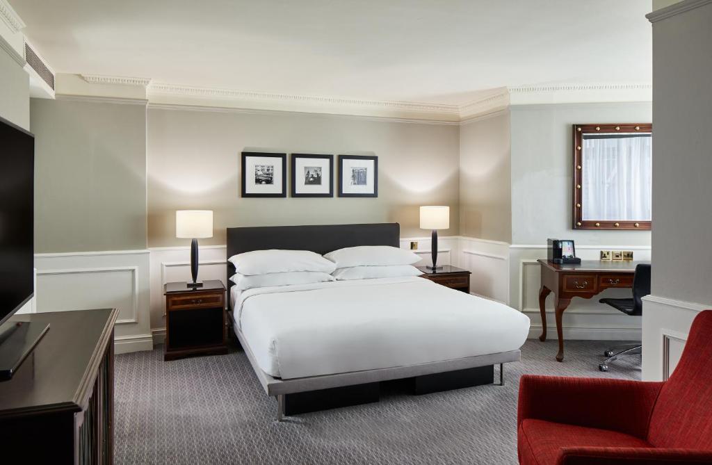 Junior Suite - Image 1