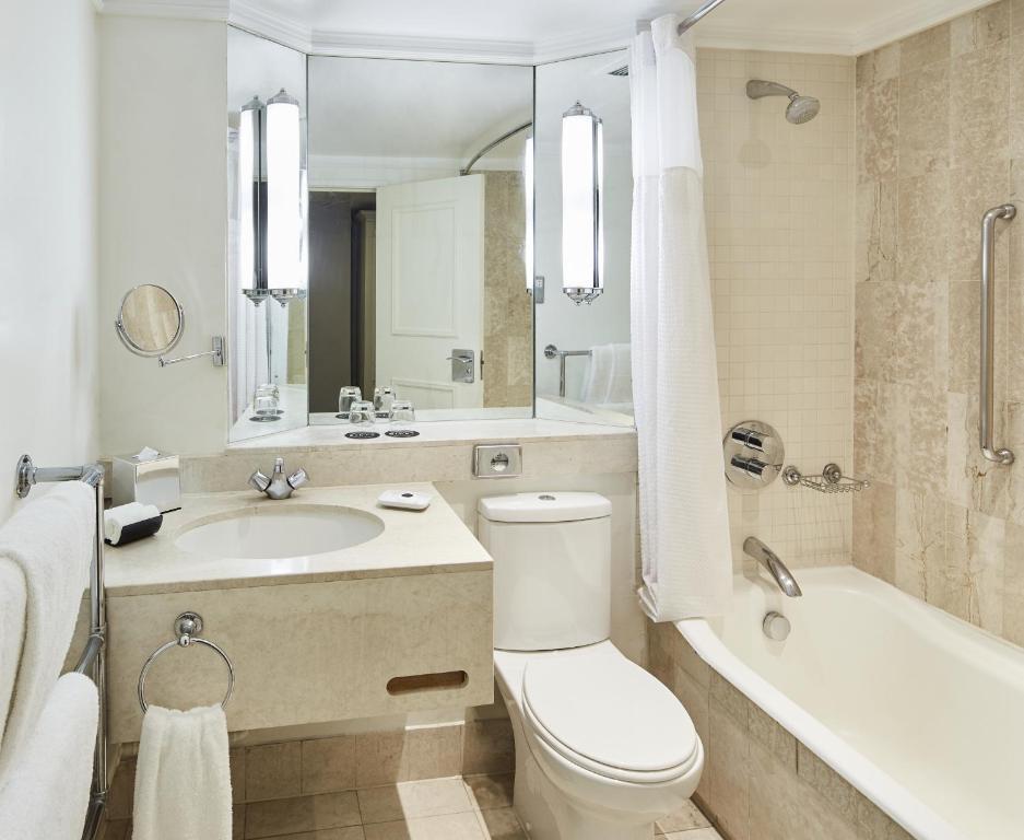 Superior King Room - Image 7