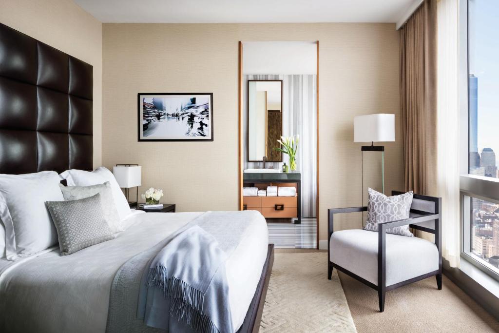 Skyline View One-Bedroom Suite - Image 7