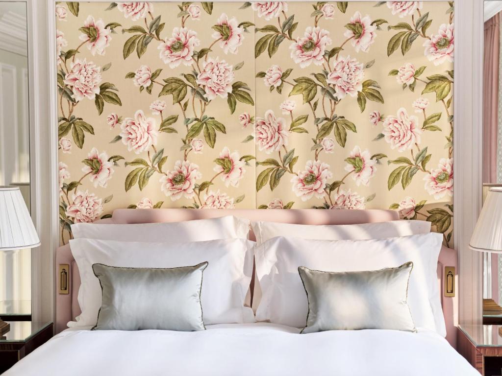 Deluxe King Room - Image 4