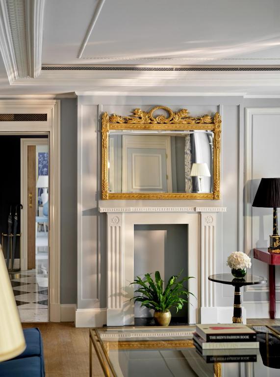Hyde Park Suite - Image 9