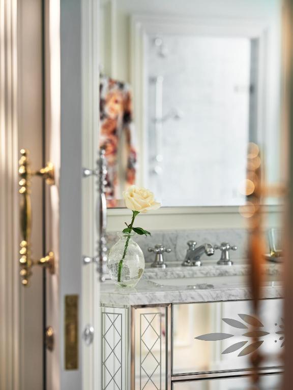Mayfair Suite - Image 4