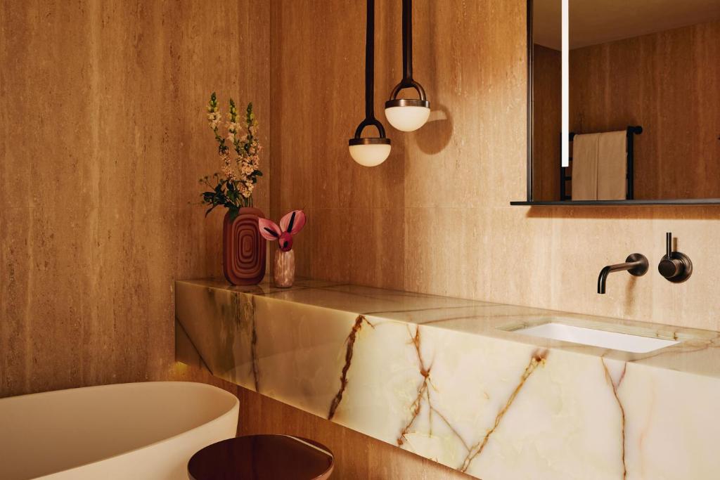 Park Junior Suite - Image 3