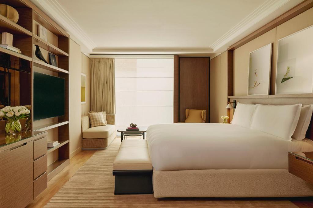 Two Bedroom Corner Suite - Image 2