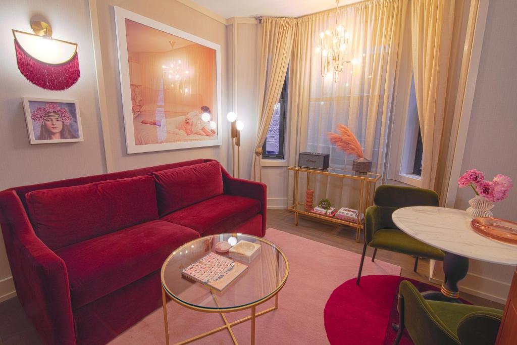 NoMad Suite 1 King Bed - Image 1