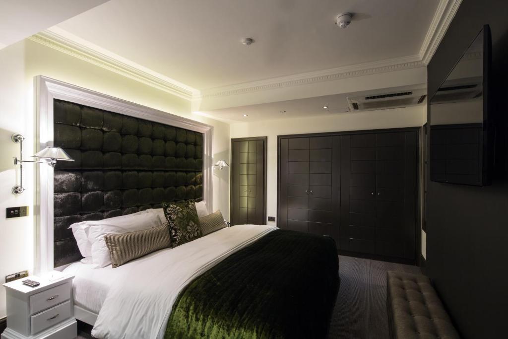 Drop Dead Gorgeous Splash Suite - Image 8