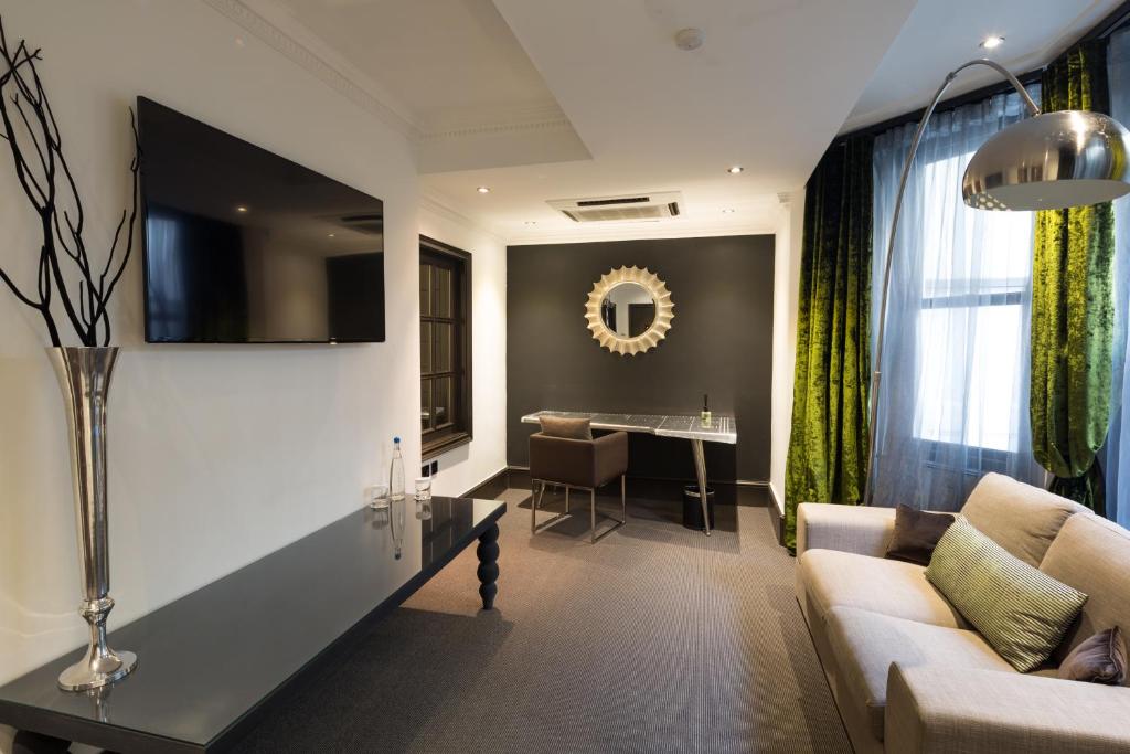 Drop Dead Gorgeous Splash Suite - Image 9