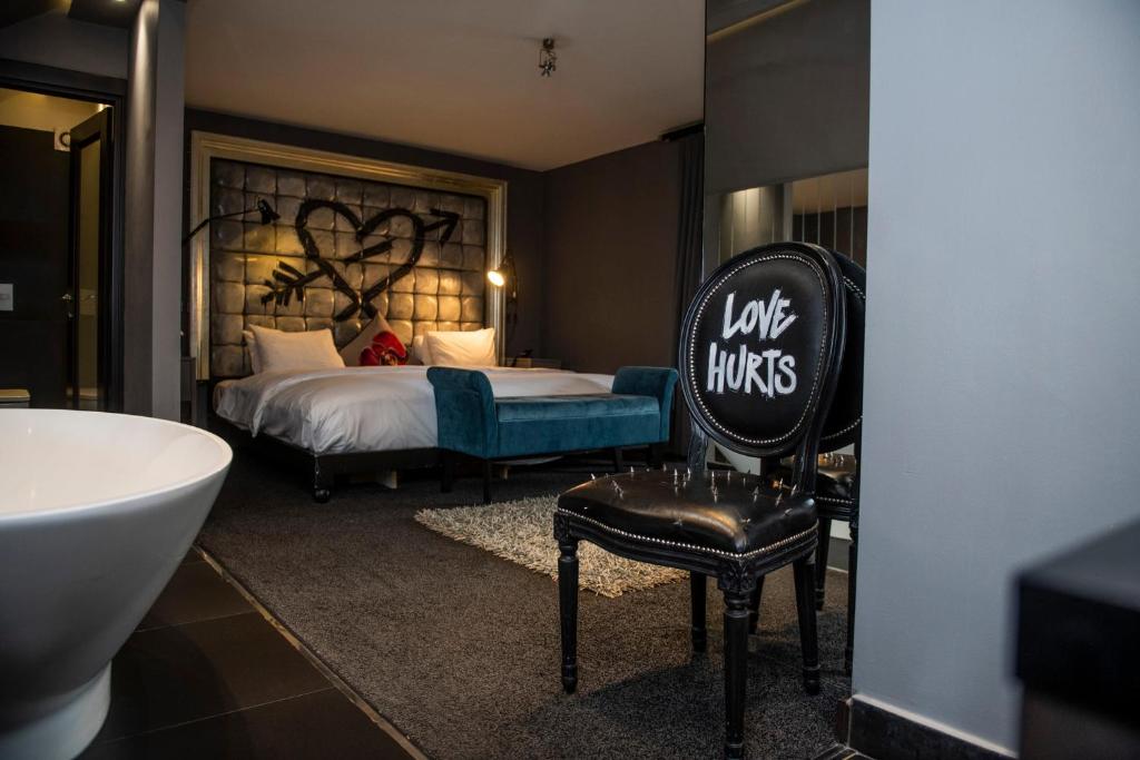 Jimmie Martin Penthouse Suite - Image 11