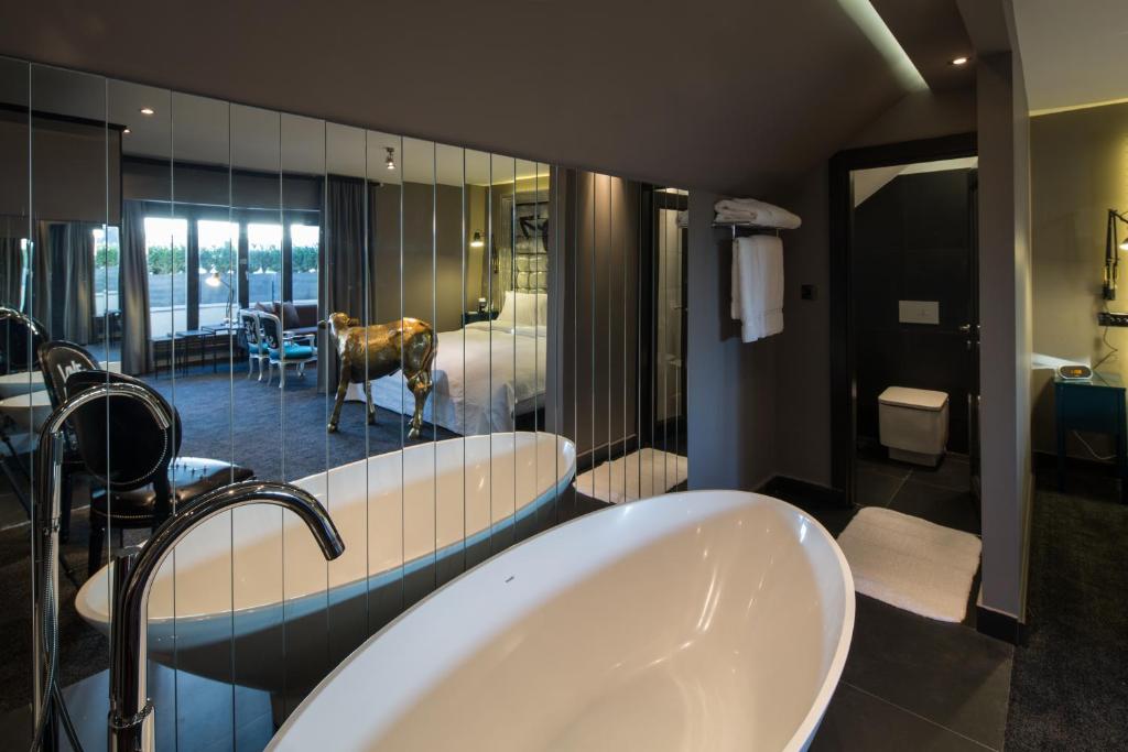 Jimmie Martin Penthouse Suite - Image 16