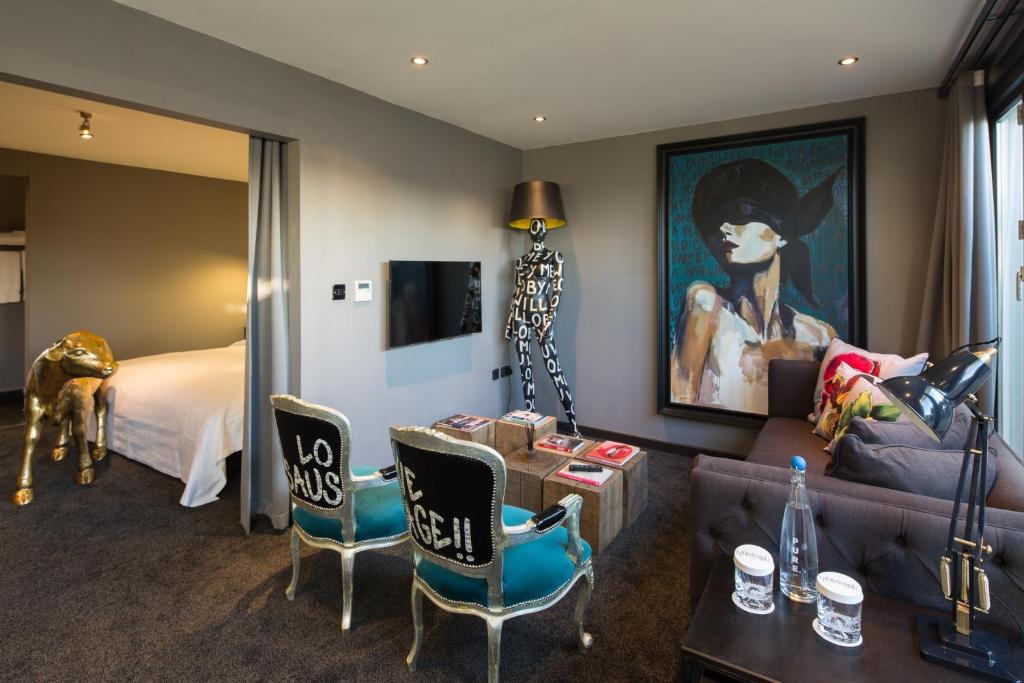 Jimmie Martin Penthouse Suite - Image 1