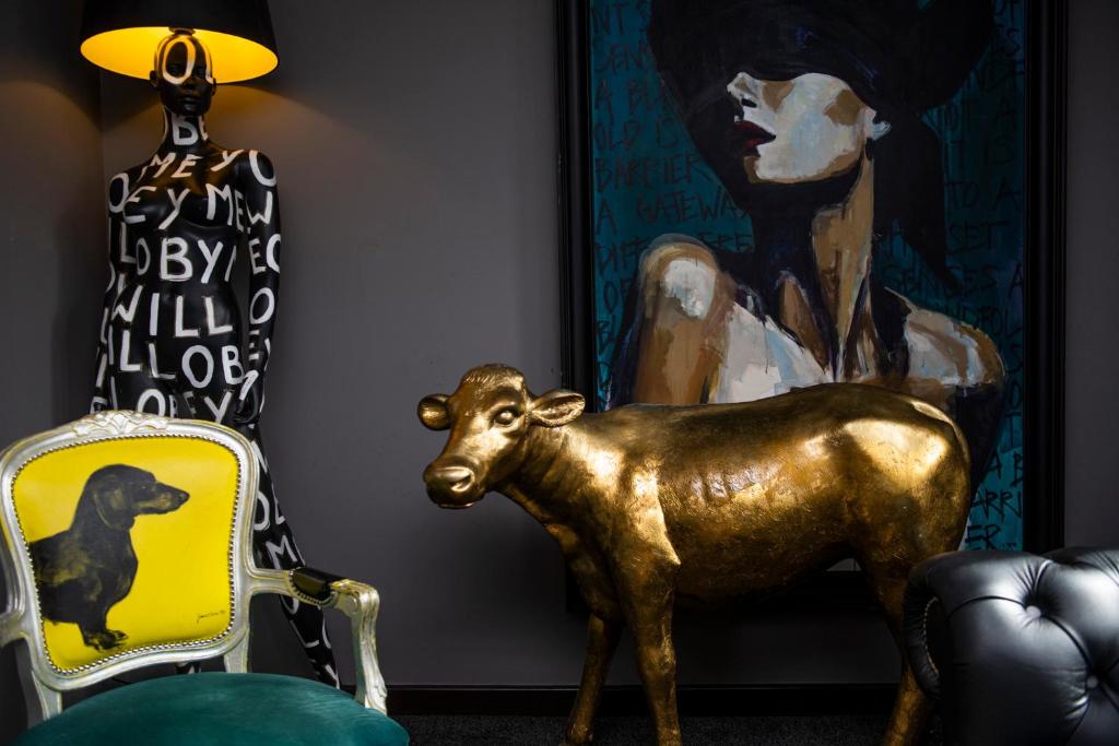 Jimmie Martin Penthouse Suite - Image 10