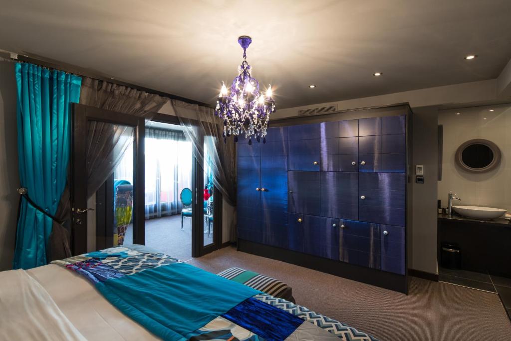 Squint Penthouse Suite - Image 6