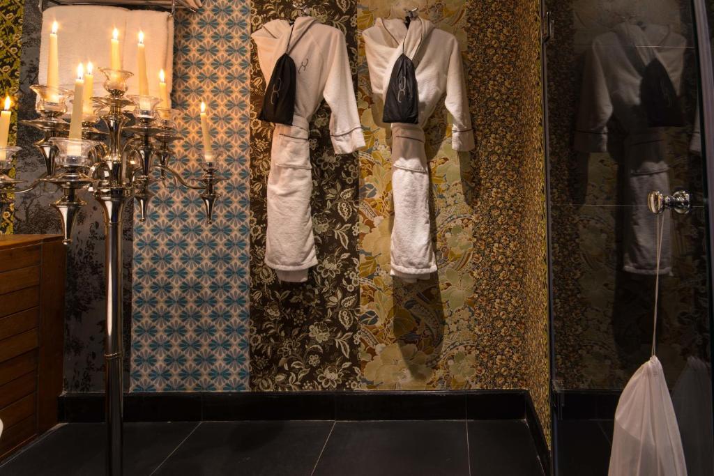 Squint Splash Suite - Image 14