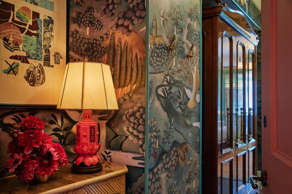 Mansion Suite - Image 8