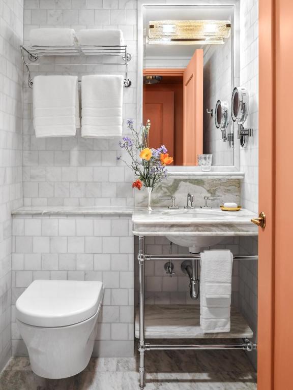 NoMad Queen - Image 5