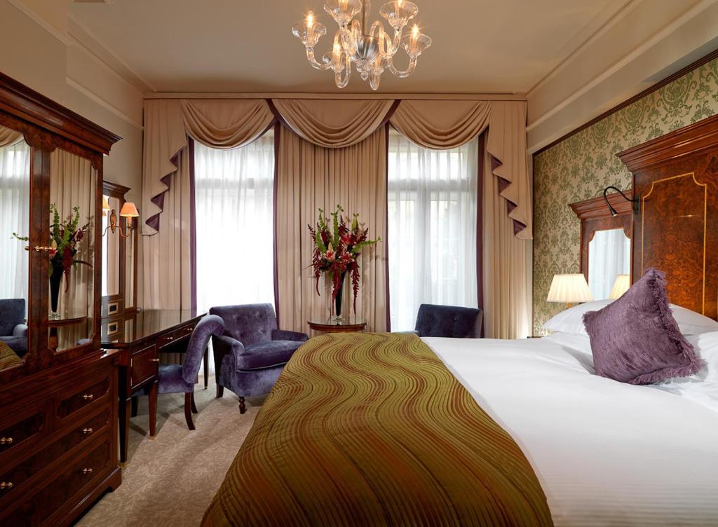 Deluxe Double or Twin Room with Garden View - Image 2