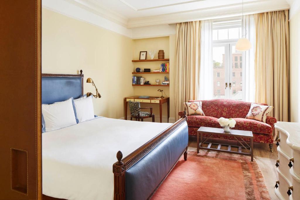 Superior King Room - Image 1