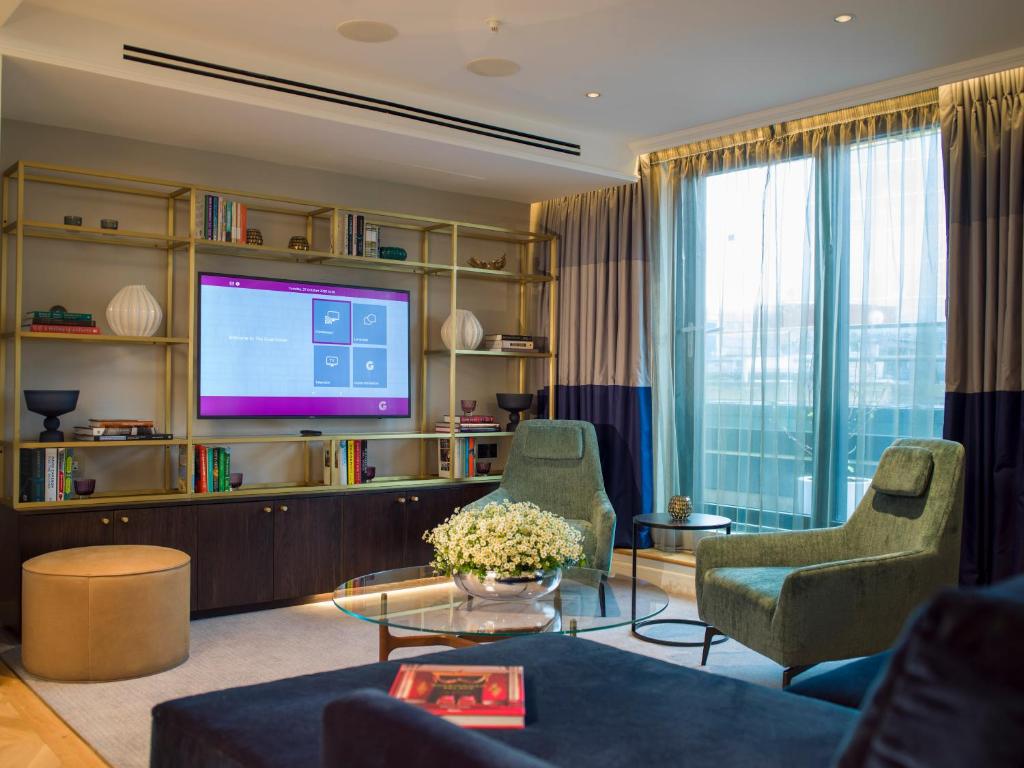The Astor Three-Bedroom Suite - Image 2
