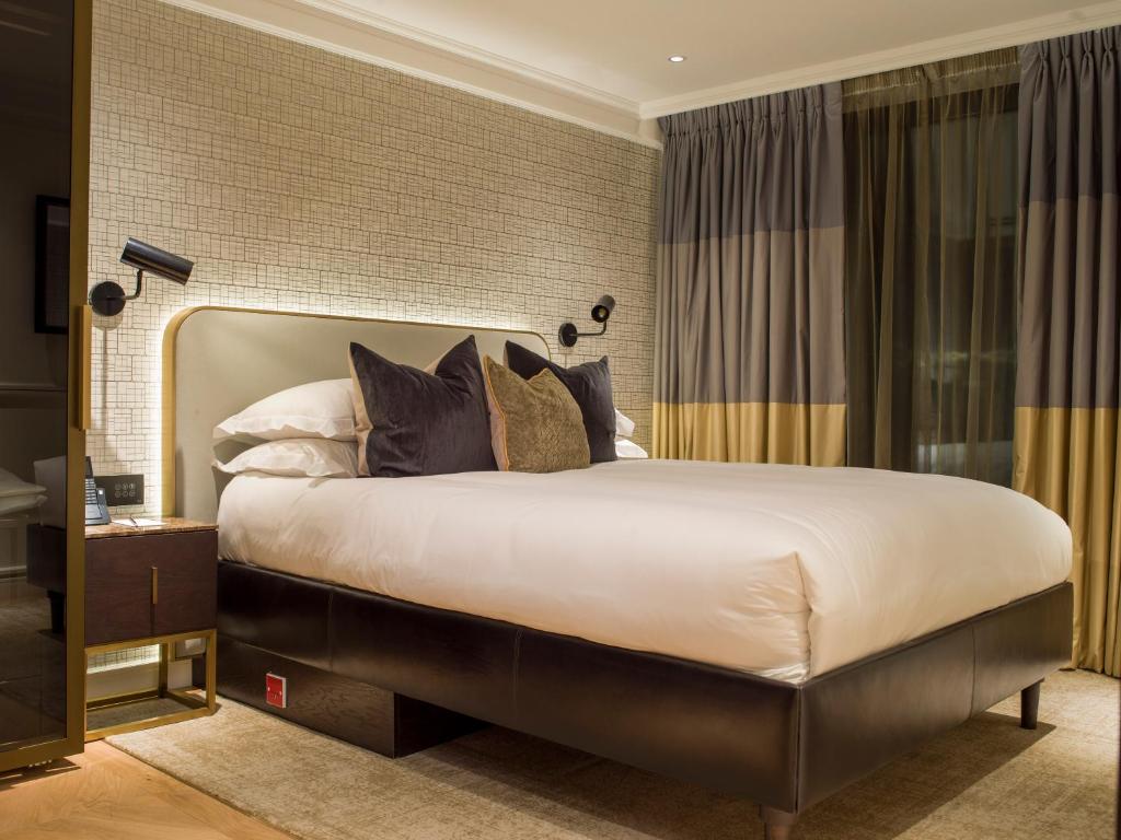 The Copeland One-Bedroom Suite - Image 2
