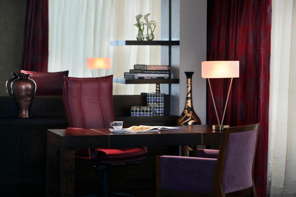 Diplomatic One Bedroom Suite with City View - Image 1