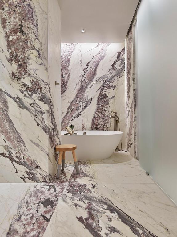 Presidential Suite - Image 3