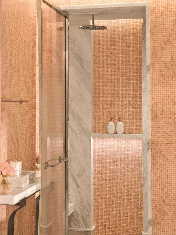 Lana Suite - Image 5