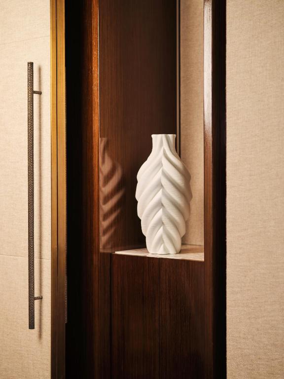 Lana Suite - Image 10