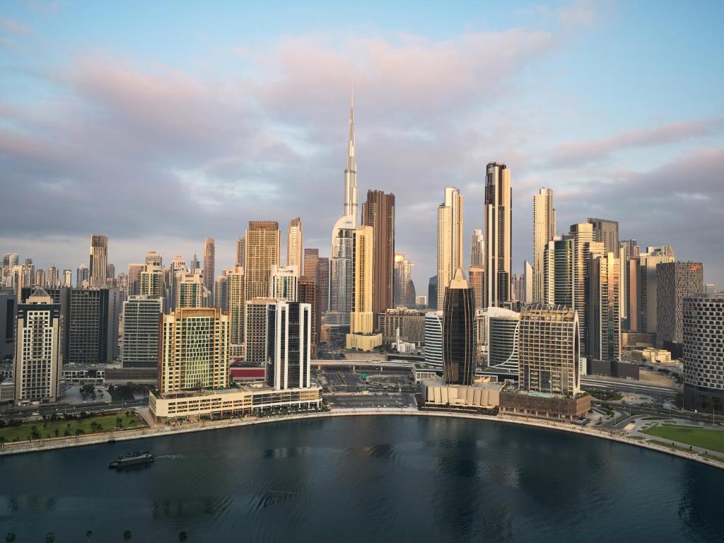 Marina Sky Suite - Image 7