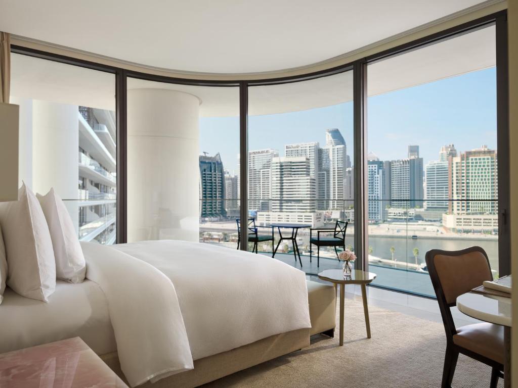 Marina Suite - Image 1