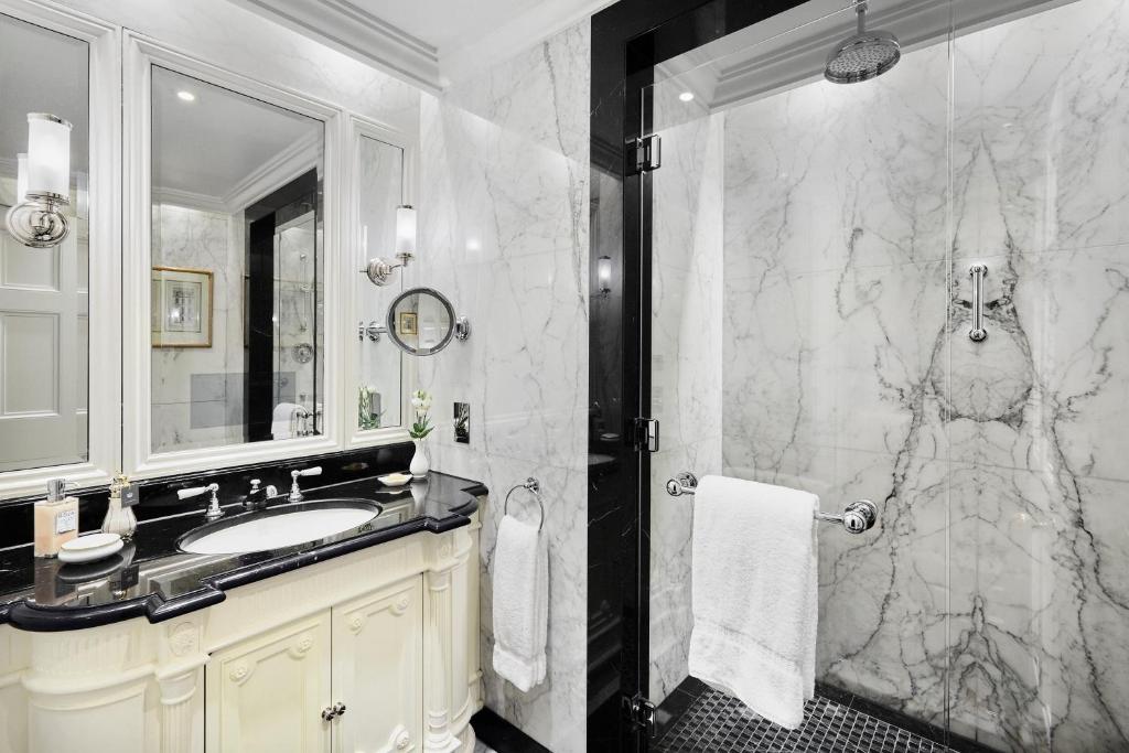 Park view Deluxe Room - Image 5