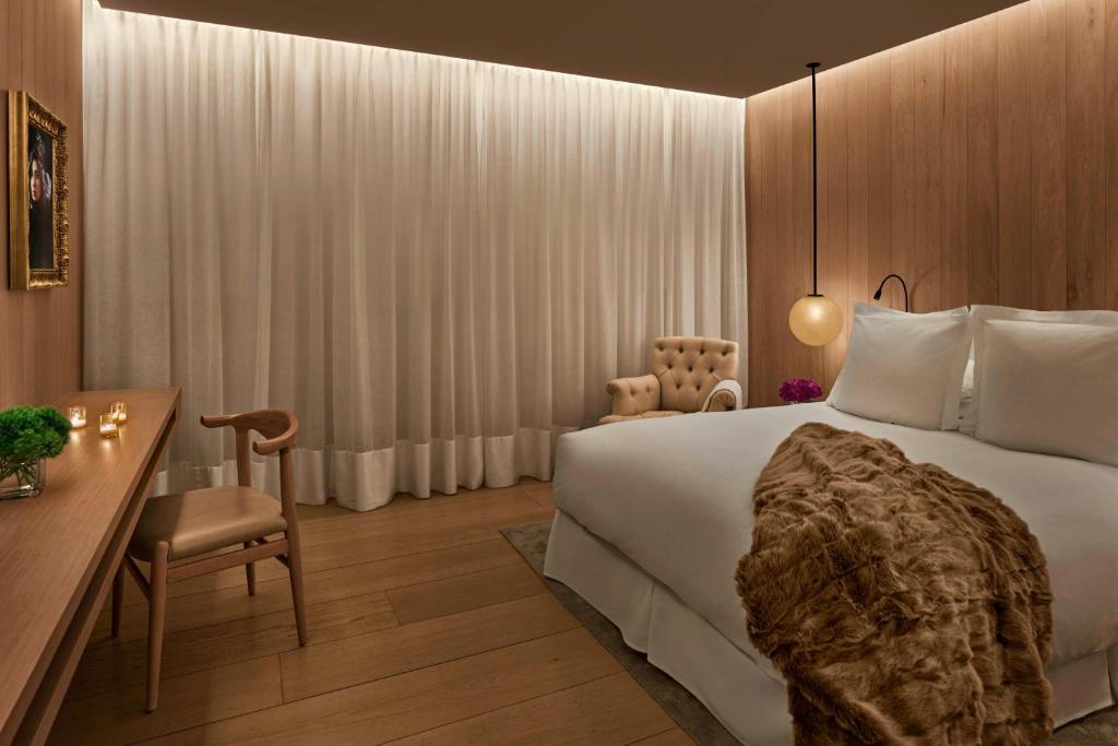 Deluxe Queen, Guest room, 1 Queen - Image 1