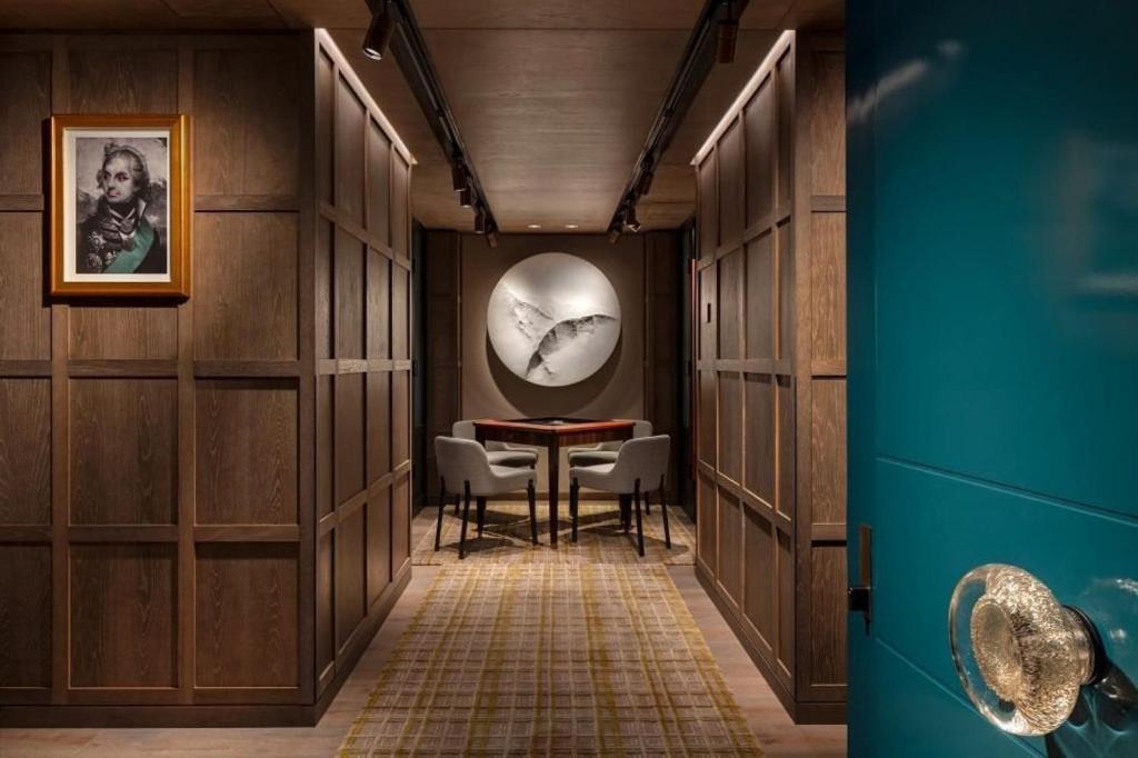 Signature Suite - Image 6