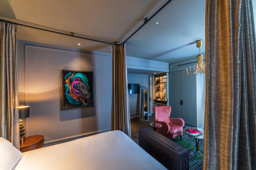 Newman Suite - Image 7