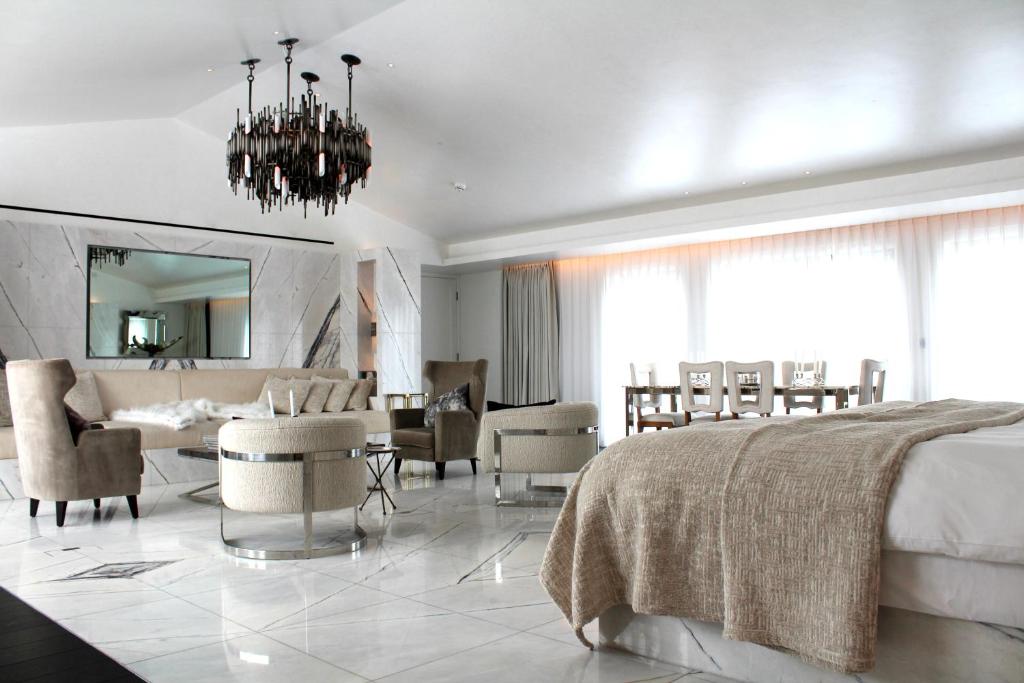 Penthouse Suite - Image 5