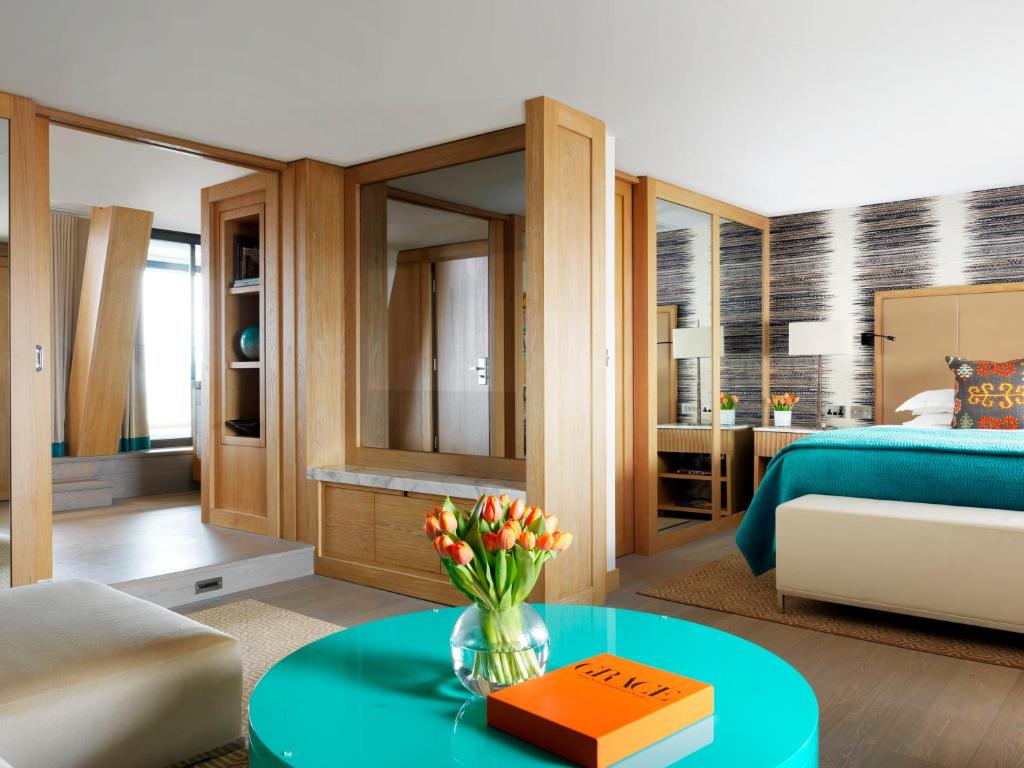 Suite with Terrace - Image 2