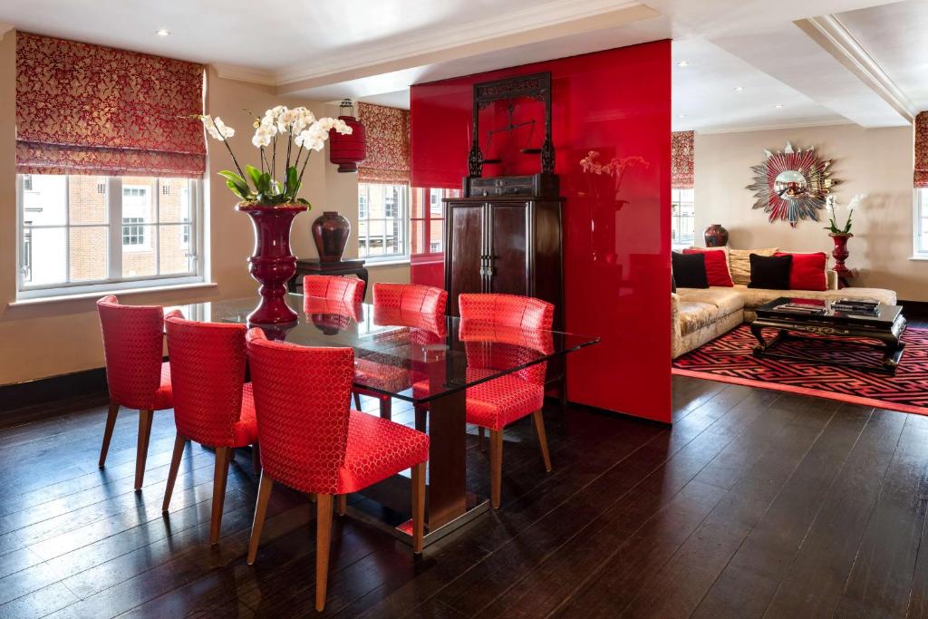 One-Bedroom Suite - Image 6