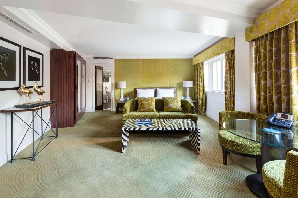 Studio Suite - Image 1