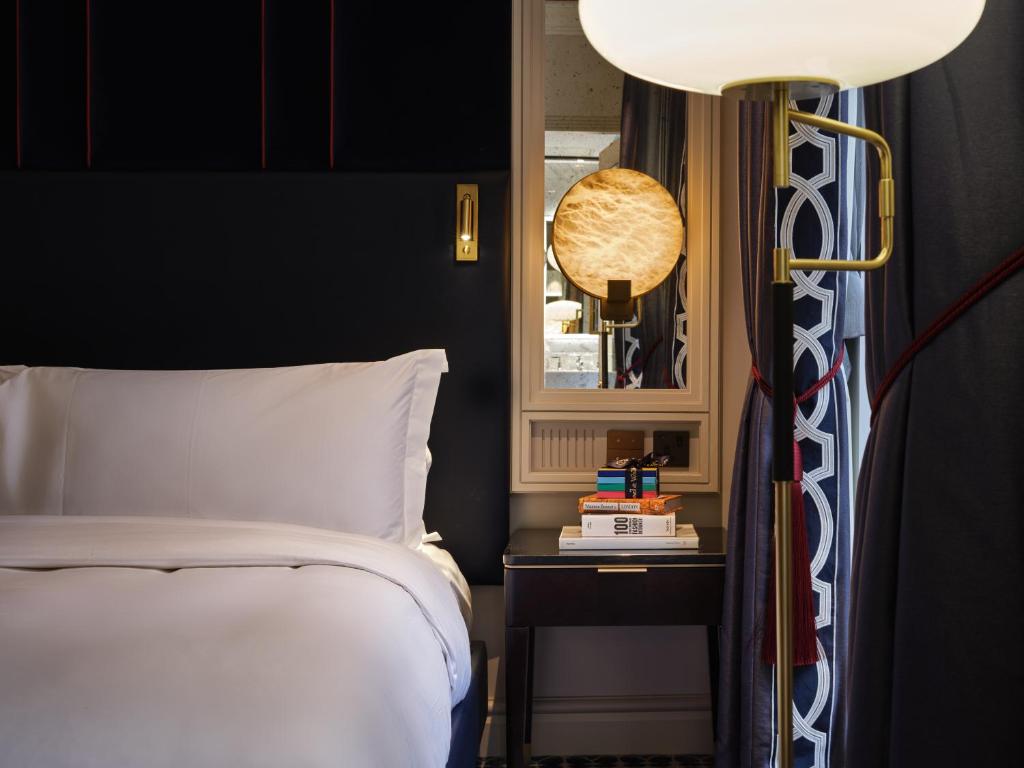 Executive Double or Twin Room - Image 5