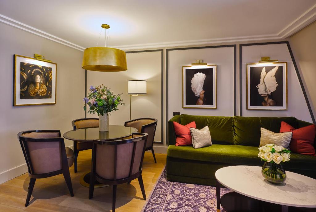 King Suite - Image 8