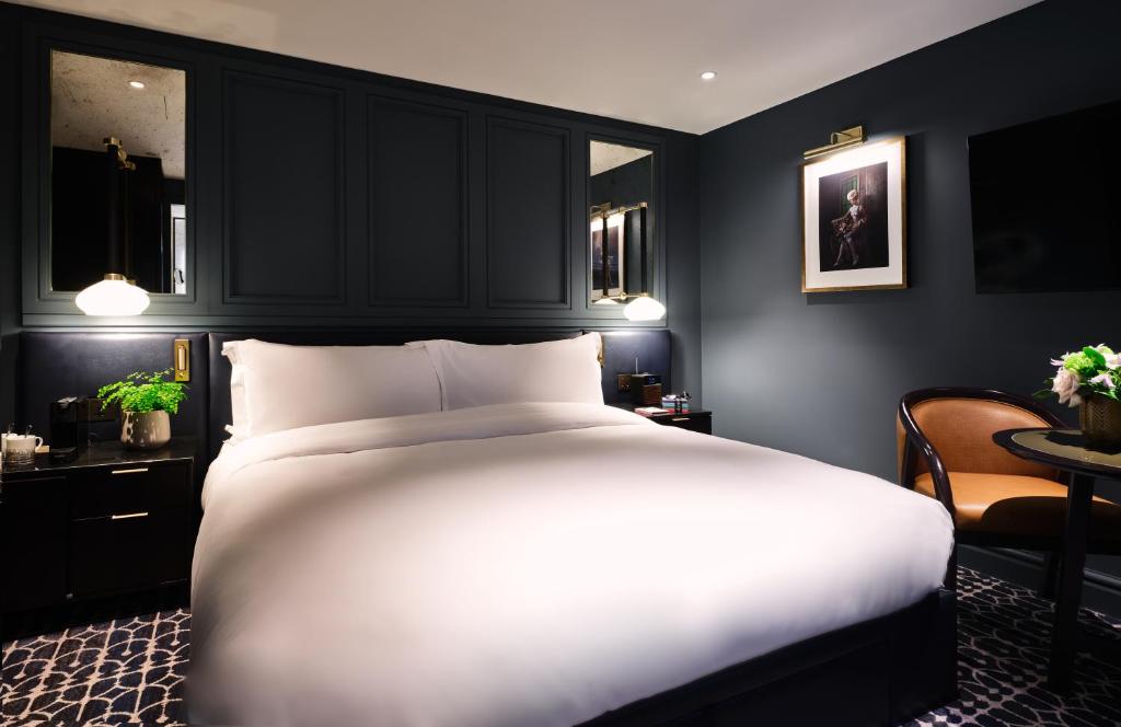 Standard Double Room - Image 2