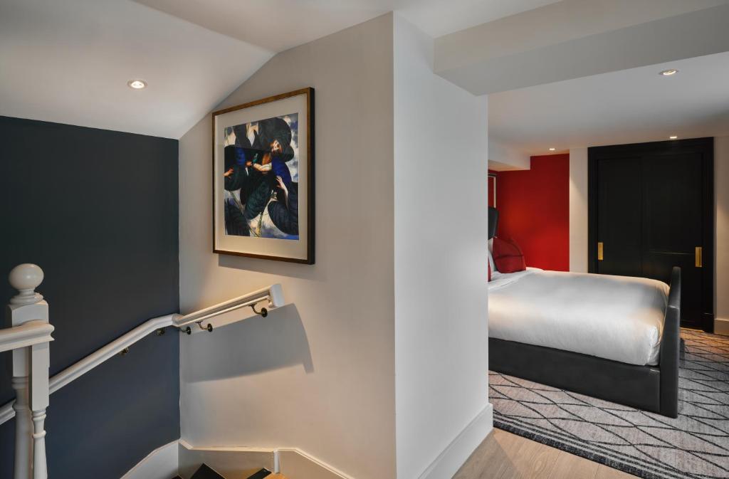 Suite with Terrace - Image 5
