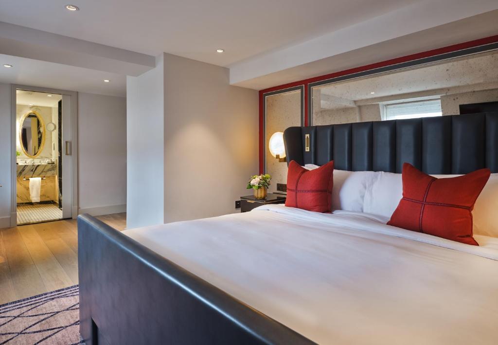 Suite with Terrace - Image 6