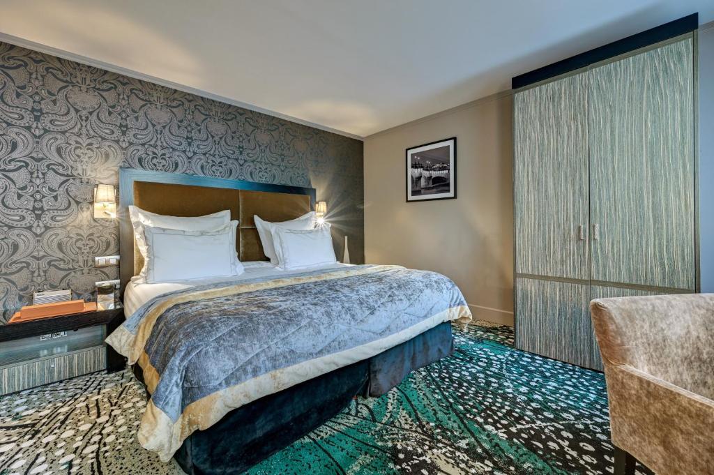 Deluxe Double Room - Image 3