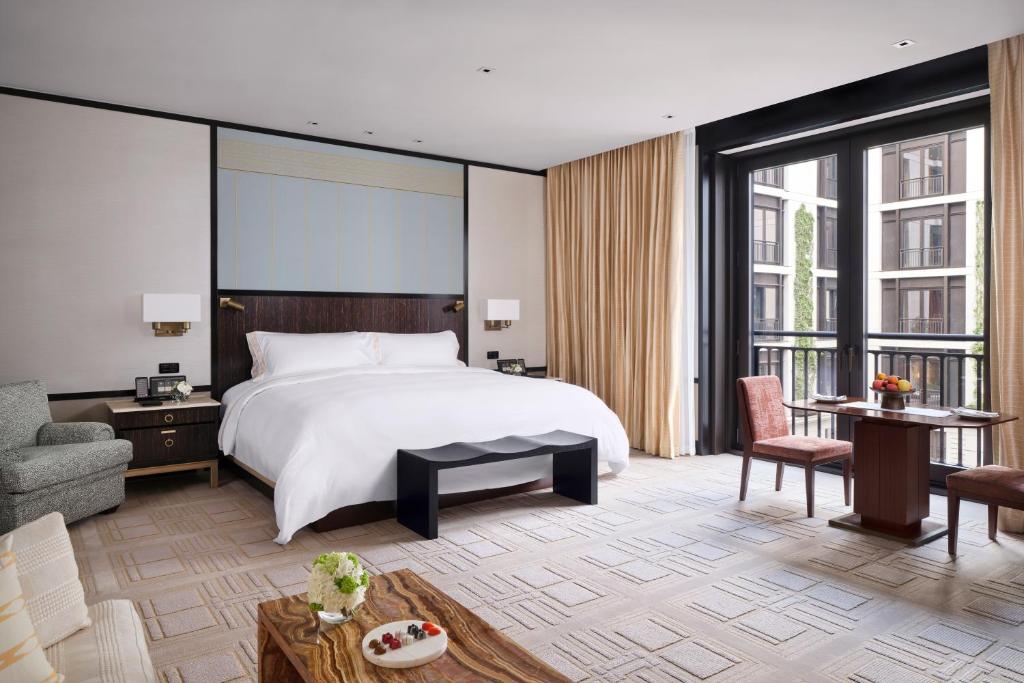 Junior Suite King - Image 3