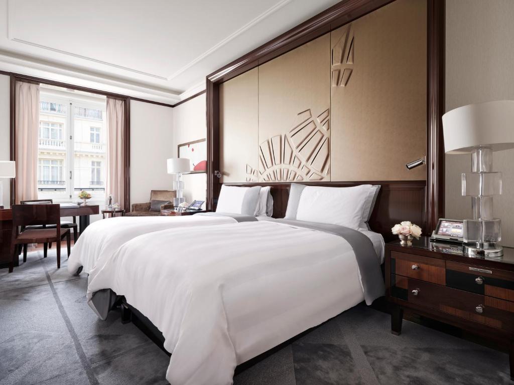 Premier Twin Room - Image 2
